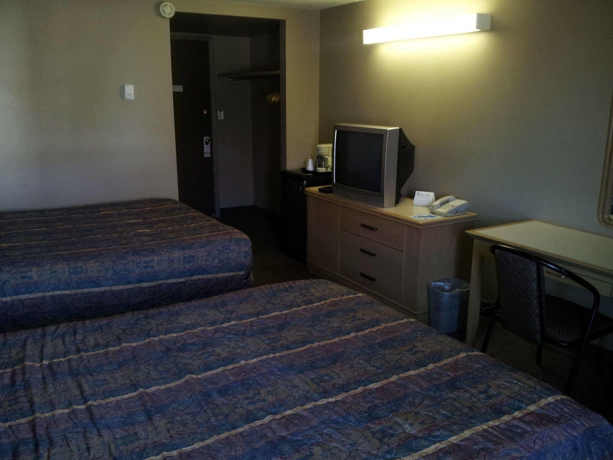 Westgate Inn 새스커툰 외부 사진
